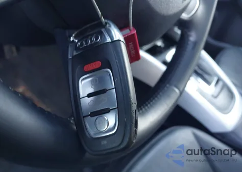 2015 Audi Q5 2.0T Premium z USA, uszkodzony, nr VIN WA1LFAFP4FA049110